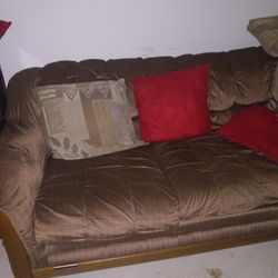 Free Sofa Set