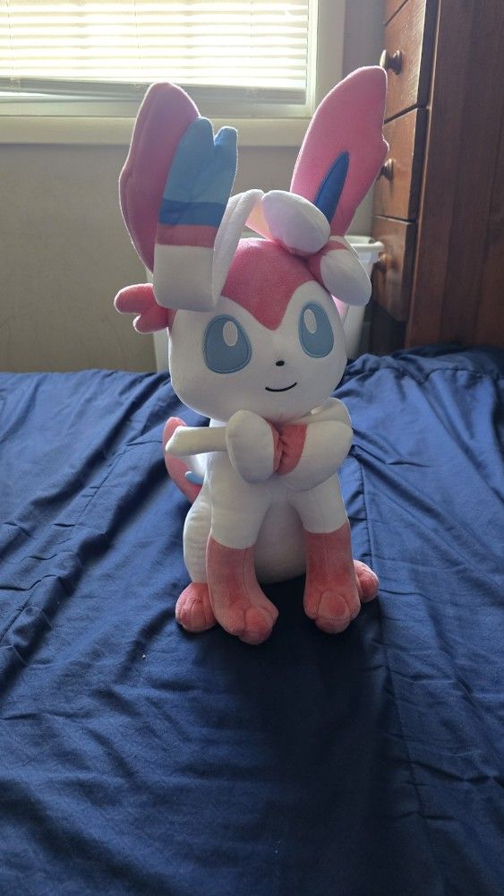 Pokemon Sylveon 1997 Third Round Plush