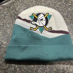 Mitchell & Ness Anaheim Mighty Ducks Winter Beanie