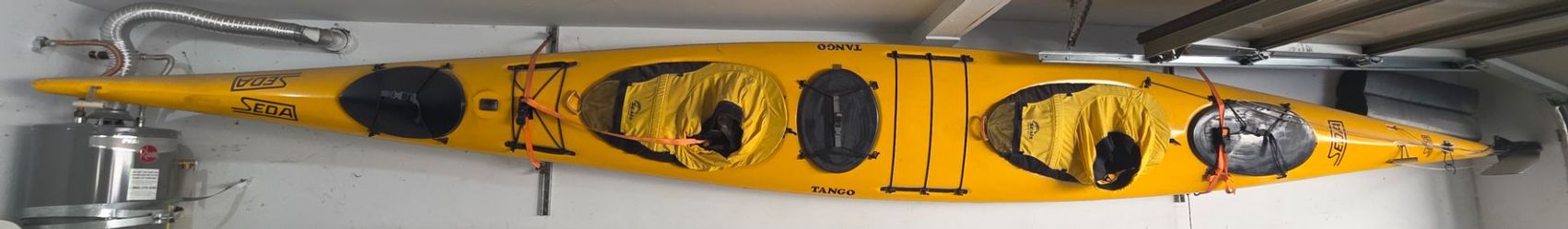 Kayak seda tango yellow