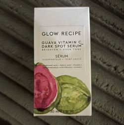 NEW GLOW RECIPE GUAVA VITAMIN C DARK SPOT SERUM FULL SIZE $25!