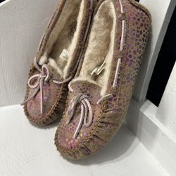 UGG Big Kids Dakota  Chestnut Spots Sparkle Slip Ob Shoes Sz 1