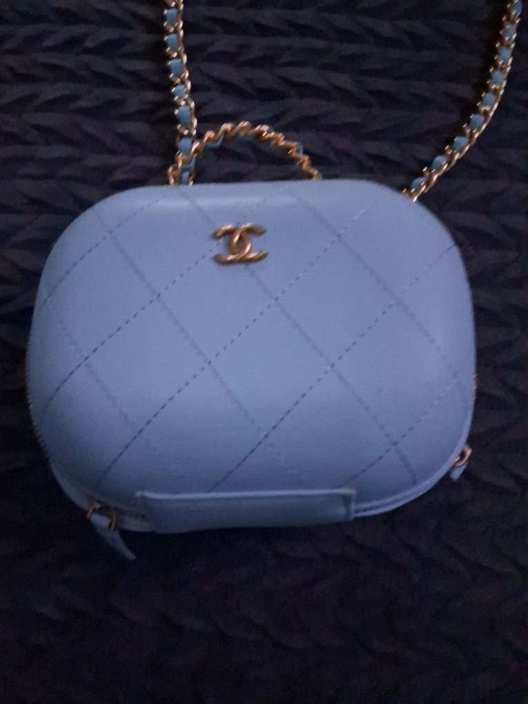 Lady's Chanel Fsncy Pirsw