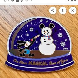 2023 Disneyland Cast Member Exclusive Season's Greetings Oswald Pin