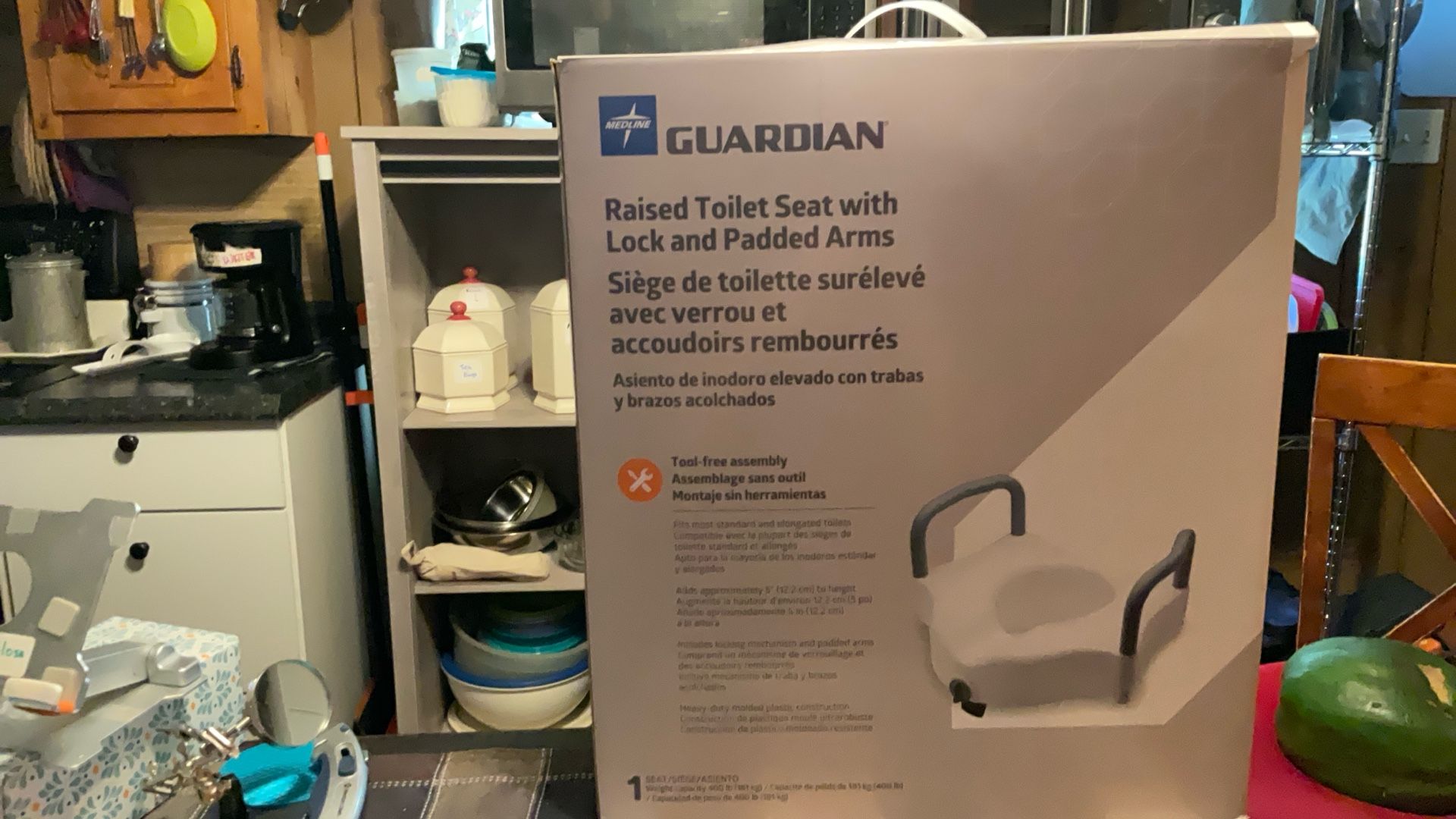 MEDLINE    RAISED TOILET SEAT