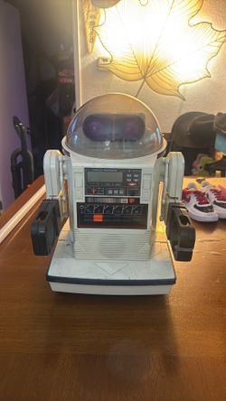 *READ DESCRIPTION* Vintage Tomy Omnibot Space Robot Casette Player