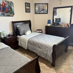 Bedroom Set + Desk