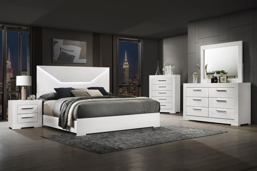 4 PC Queen Bedroom Set With LED. Queen Bedframe Dresser Mirror Nightstand On Sale Now Don't Miss