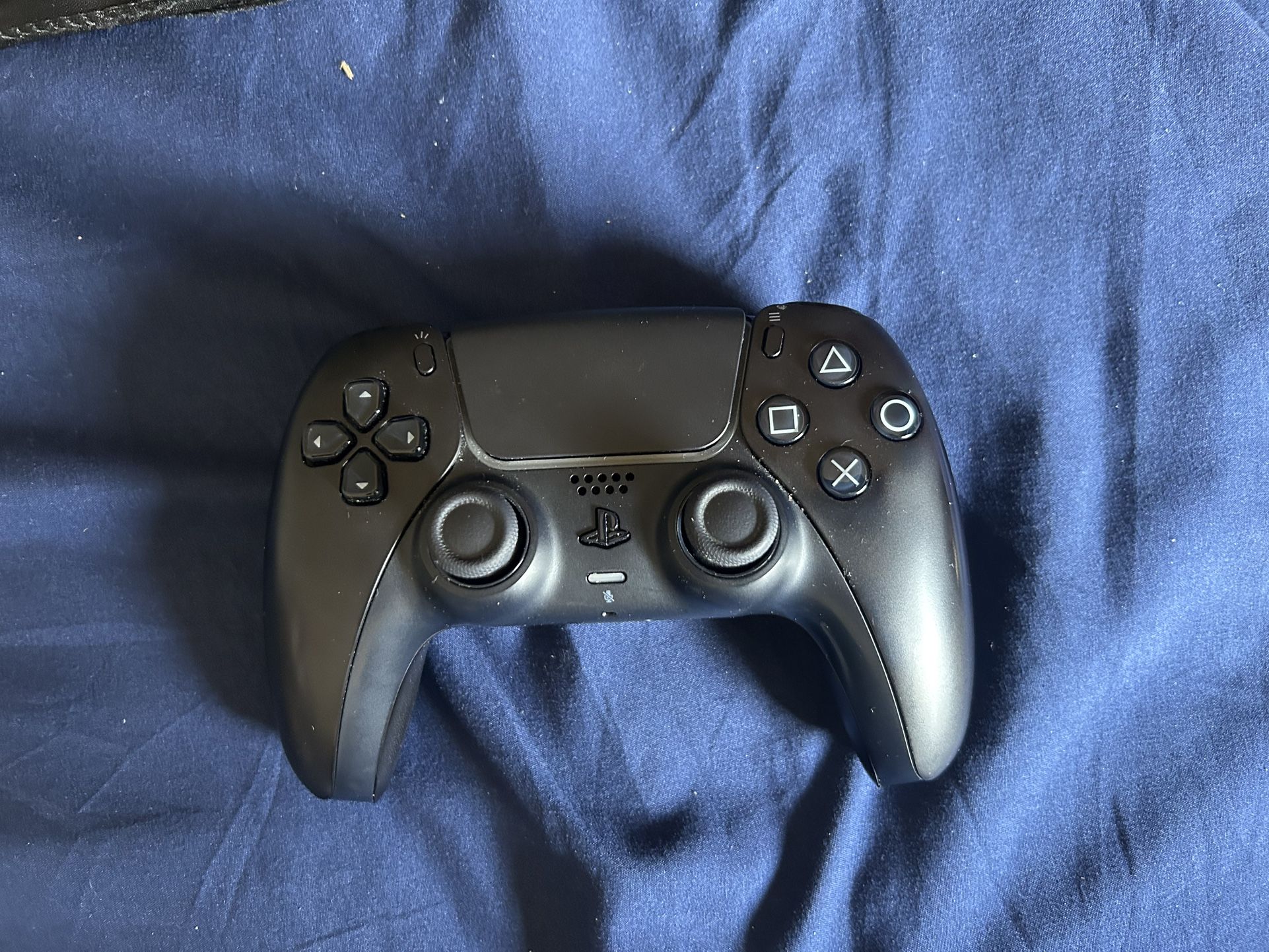 Black PS5 Controller