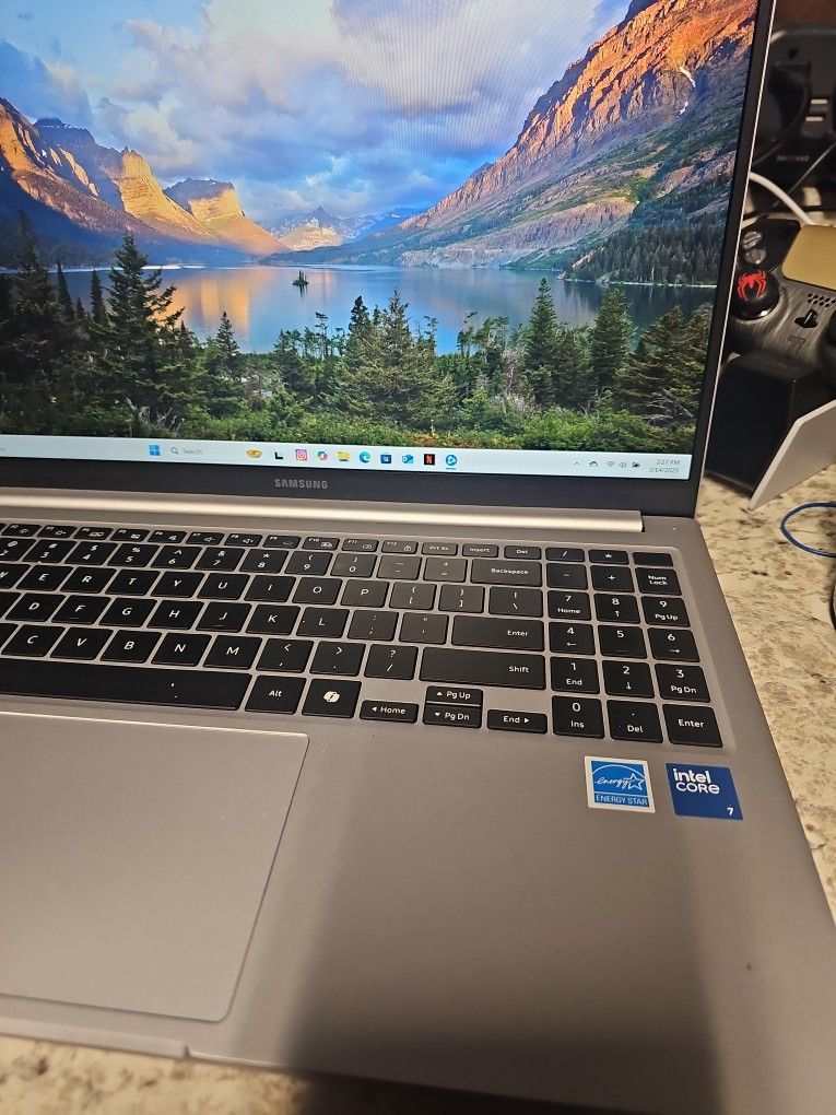 Samsung Galaxy Book 4 Laptop