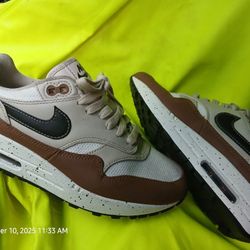 Nike Max New