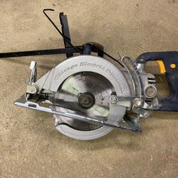 Chicago Electric Worm Driven Circular Saw 
