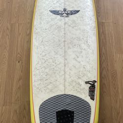 Von Sol Surfboard  6'10