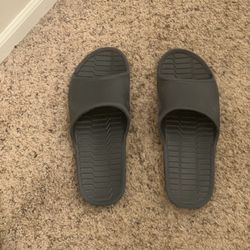 Mens Size 12 Slides 