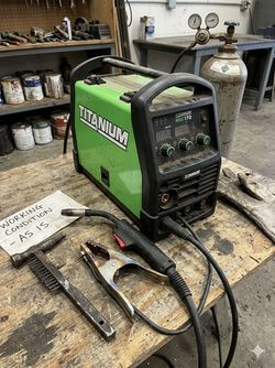Titanium MIG 170 Professional Welder