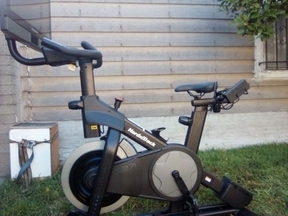 Nordictrack S27i Studio Cycle Barely Used