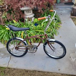 Vintage muscle bike made by huffy.