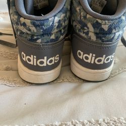 Adidas Size 12.5 Youth 