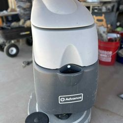 Advance Sc450 Cordless Floor Scruber 