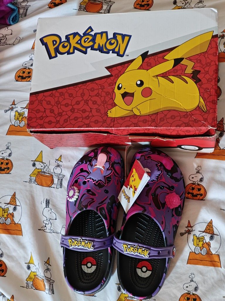 Crocs Classic Pokemon Gengar Unisex Size M9 W11 Purple Light Up Jibbitz Slip On