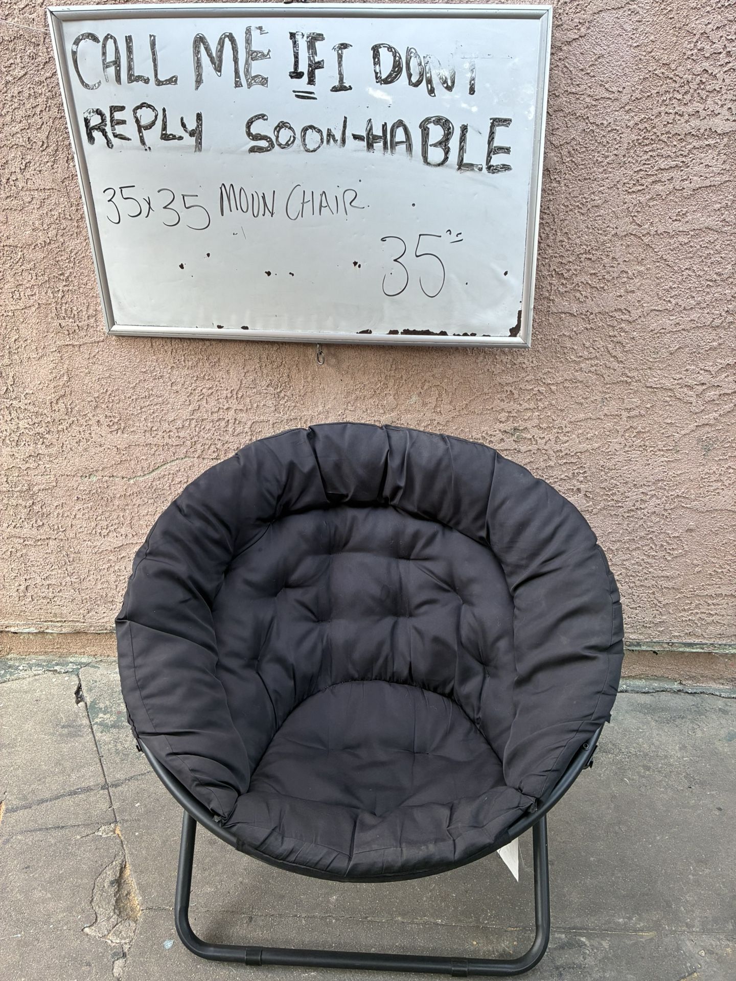 Moon Chair