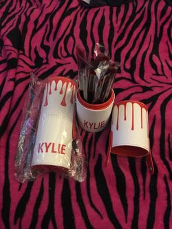 Kylie brushes!