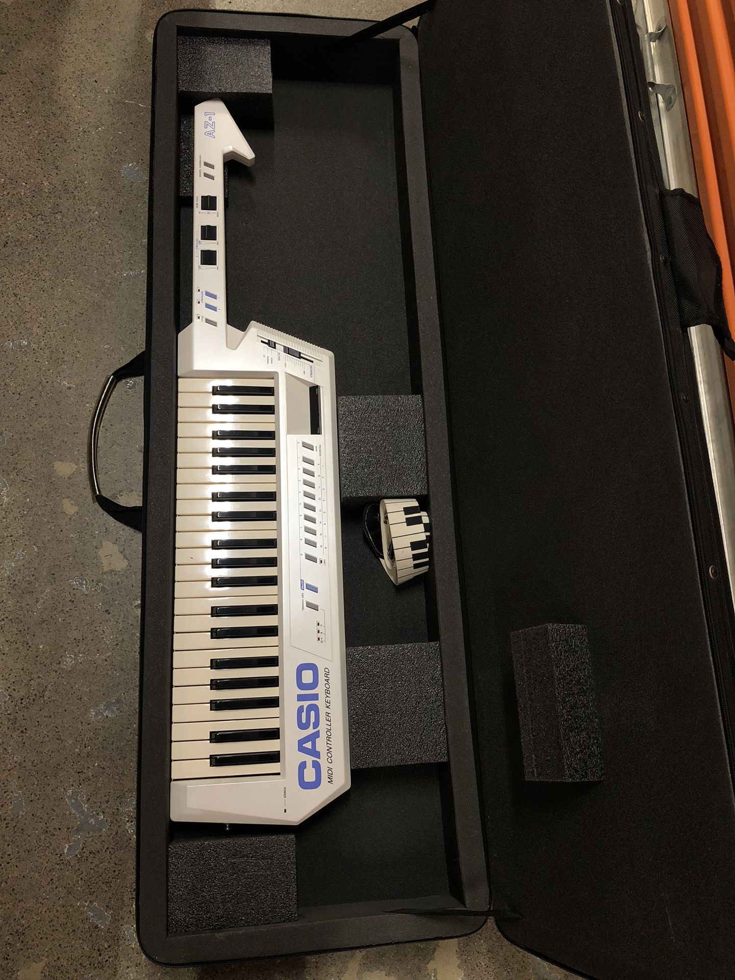 Casio AZ-1 Vintage Keytar Midi Keyboard