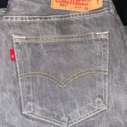 Levi’s 501’s 33x32