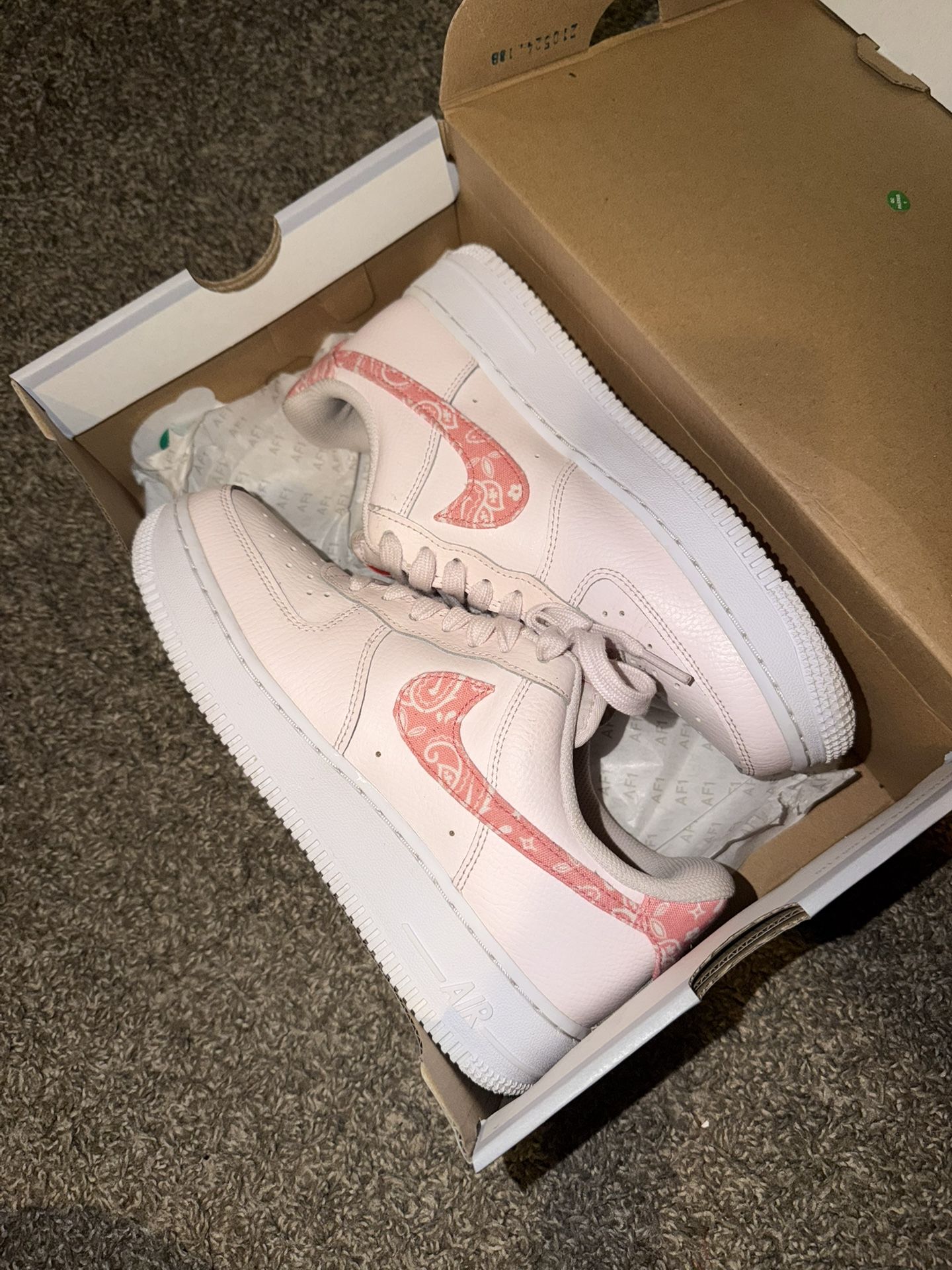 Nike light Pink  Bandanna Shoes