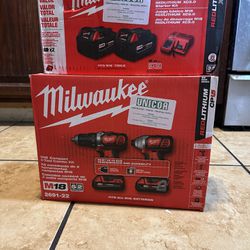 Milwakee Drills Combo Kit With Extra Batteries