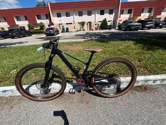 Scott mountain bike aluminum glittery blue and brown frame size small and tire size 29in