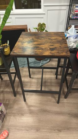 Small Dining Table & Barstools