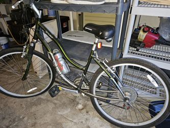 SCHWINN BICYCLE