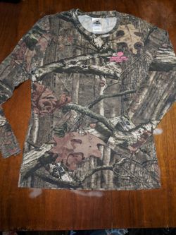Mossy oak Long Sleeve Tee Size Small