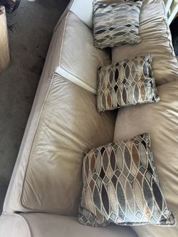 Una Pieza Solamente Amplia en Muy Buenas Condiciones $95