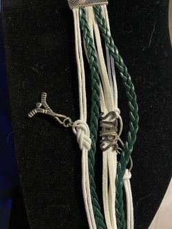 Dallas star’s bracelet