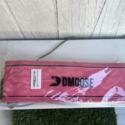 DMOOSE.  Auto. Looking    bel. Large weight  lifttg belt,