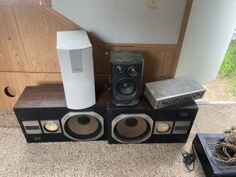 Stereo equipment  YAMAHA SANSUI