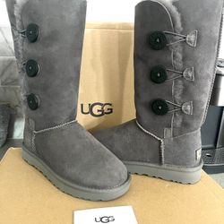 UGG Woman’s Bailey Button lll Suede Tall Boots Size 5 