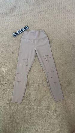 ALO bundle leggings new size Small and a hair band ALO new set sold together