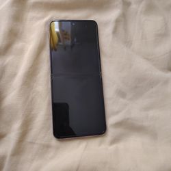 Samsung Z Flip 4