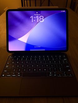 iPad Pro M4 11” 256GB + Magic Keyboard + Apple Pencil Pro