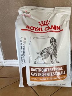 Royal Canin GASTROINTESTINAL low fat dog food kibble
