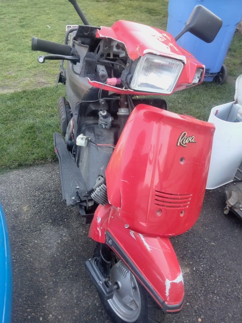 1985 Yamaha Riva Scooter Project Runs Good