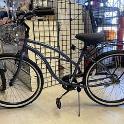 Cruiser Bike w/ Rear Rack