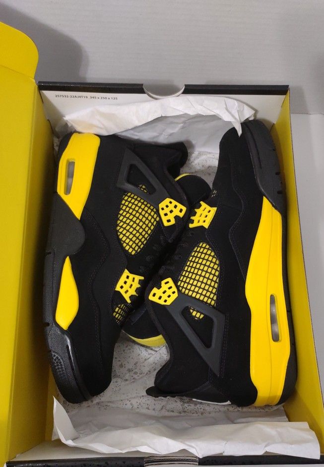 Nike Jordan Retro IV 4 Thunder