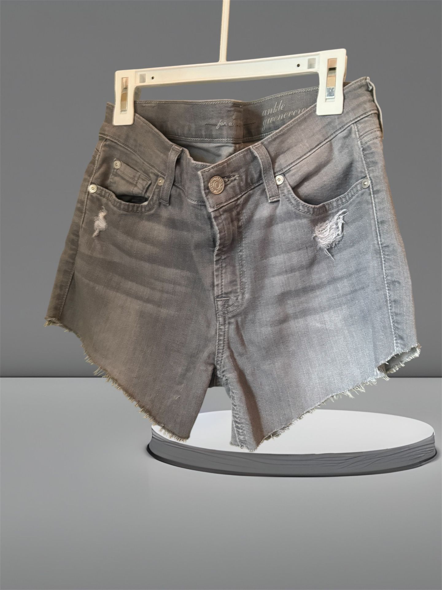 Woman’s For All Man Kind 7 Jean Shorts Size 27 Grey
