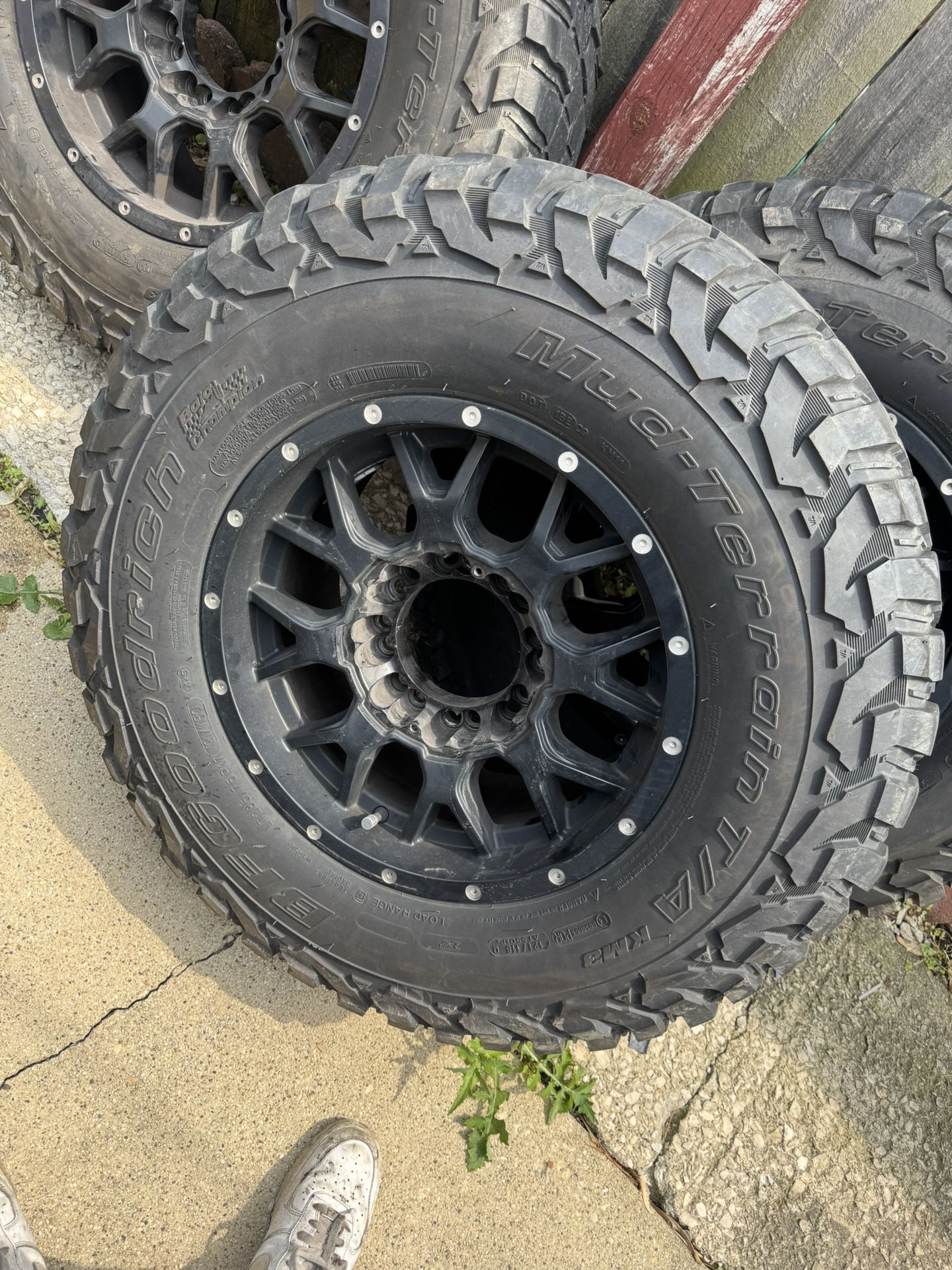 275/75r17 On 37” Tires