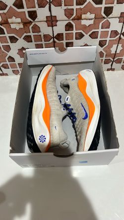 Nike women shoes size 10