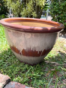 Large glazed Ceramic planter pot